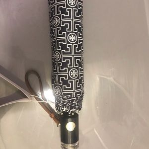 Navy Tory Burch umbrella